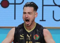 Darlaczi Ovidio (esulta)