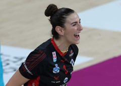 Perinelli Elena (esulta)