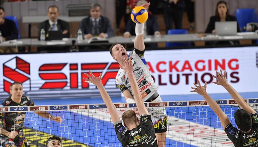 Plotnytskyi Oleh (attacco)