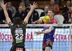 Semeniuk Kamil (chiude)