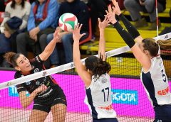 Perinelli Elena (attacco)