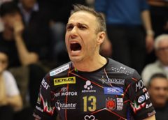 Colaci Massimo (urla)