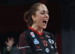 Gennari Giulia (esulta)