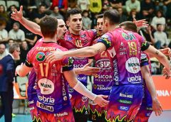 Sir Sicoma Monini Perugia (abbraccio)