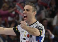 Colaci Massimo (esulta)